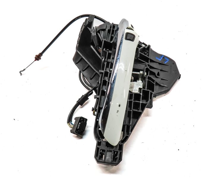 Thumbnail 4: 2009 MERCEDES GL320 (X164) FRONT LEFT DRIVER KEYLESS DOOR HANDLE (White)