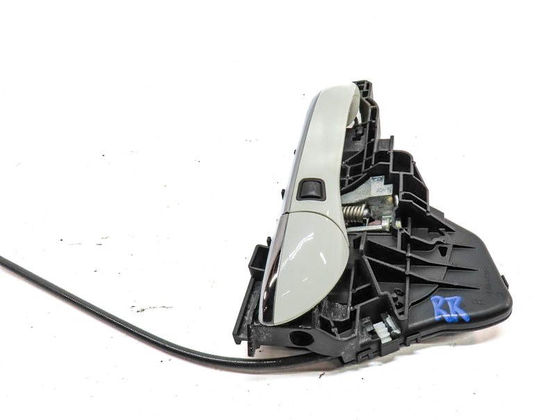 Thumbnail 4: 2009 MERCEDES GL320 (X164) REAR RIGHT EXTERIOR KEYLESS DOOR HANDLE (White)