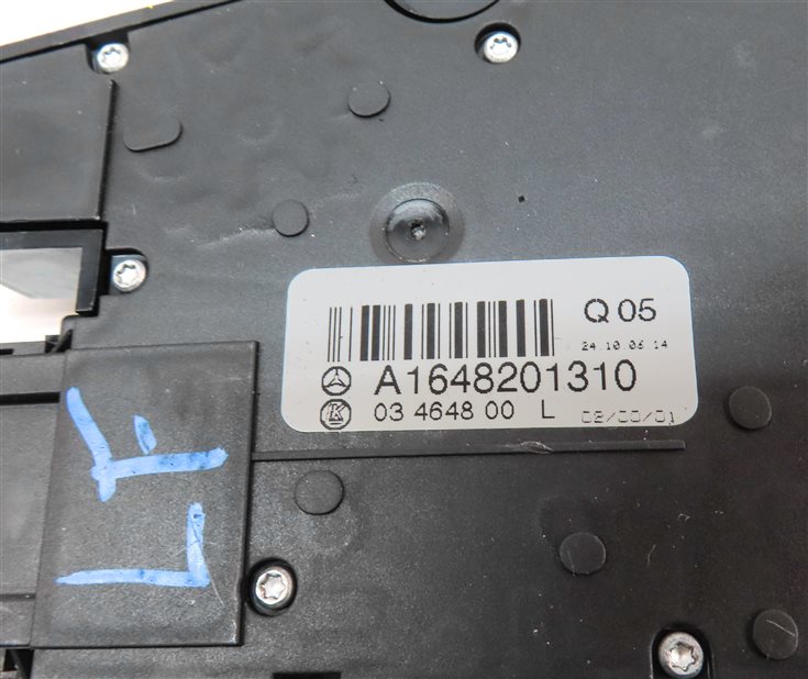Thumbnail 6: 2007 MERCEDES ML350 (W164) FRONT LEFT DRIVER SEAT POSITION ADJUST SWITCH