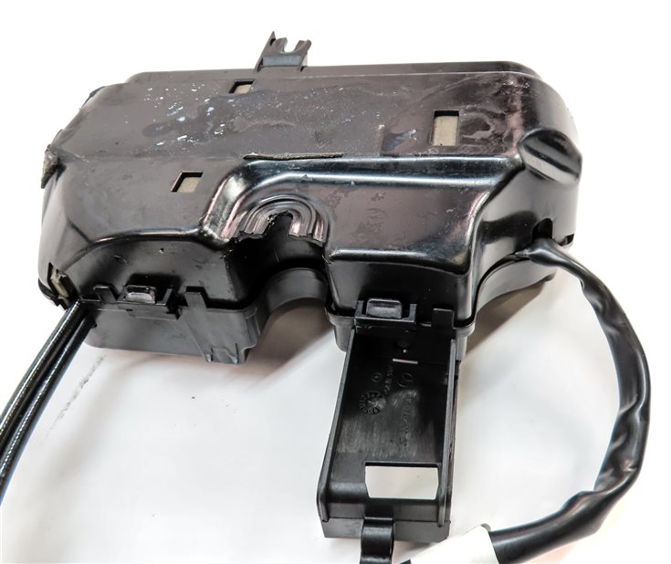 Thumbnail 4: 2006-2009 MERCEDES ML-CLASS (W164) REAR TRUNK LIFT MOTOR w/ RAM & LINES (4-PIN)