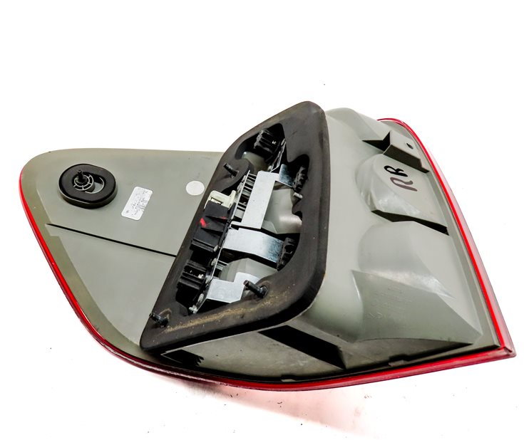 Thumbnail 3: 06-08 MERCEDES ML320 ML350 ML500 ML550 (W164) RIGHT TAILLIGHT BRAKE LIGHT LAMP