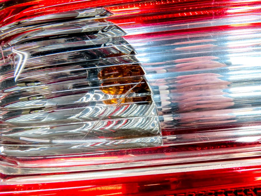 Thumbnail 6: 06-08 MERCEDES ML320 ML350 ML500 ML550 (W164) RIGHT TAILLIGHT BRAKE LIGHT LAMP