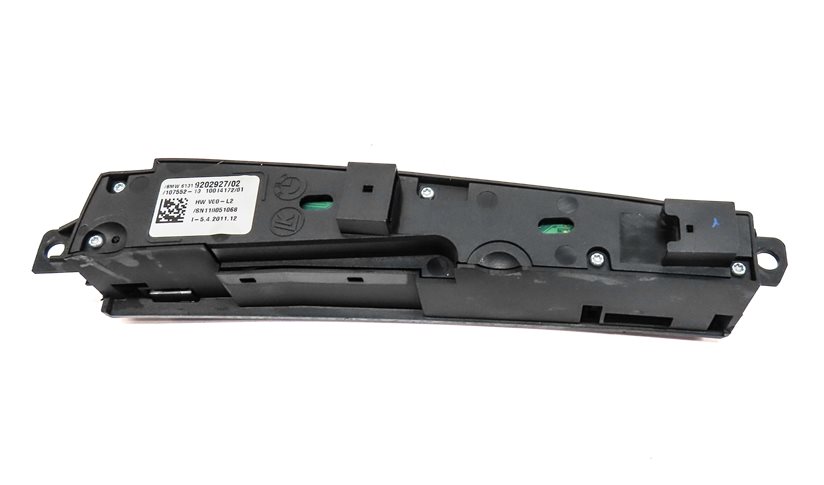 Thumbnail 5: 2011 BMW 535I (F10) DRIVER PARK ASSIST TRACTION CONTROL SWITCH PANEL BUTTON