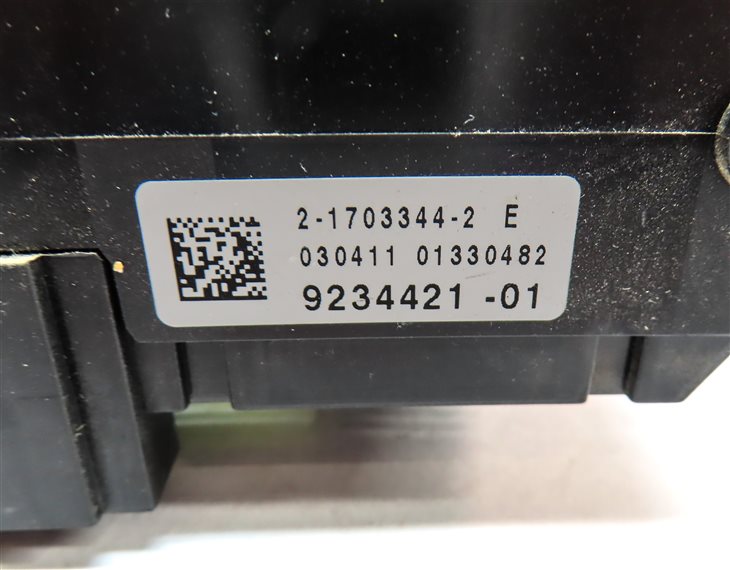 Thumbnail 5: 2011 BMW 535I (F10) 3.0L (N55) ENGINE FRONT POWER DISTRIBUITION FUSE RELAY BOX
