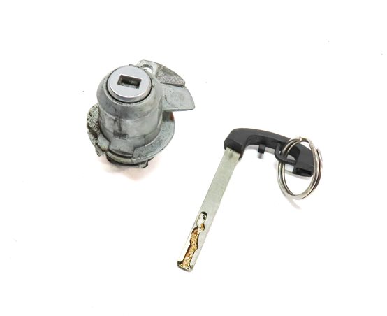 2011 BMW 535I (F10) FRONT LEFT DRIVER DOOR HANDLE LOCK CYLINDER w/KEY