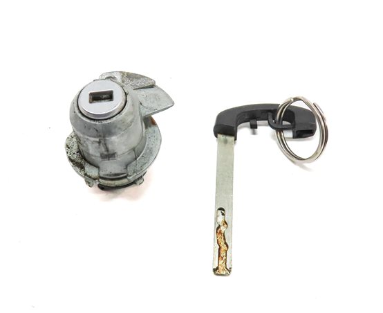 Thumbnail 2: 2011 BMW 535I (F10) FRONT LEFT DRIVER DOOR HANDLE LOCK CYLINDER w/KEY