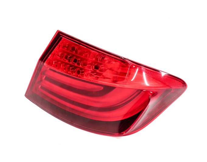 2011-2013 BMW 528i 535i 550i M5 (F10) RIGHT PASSENGER TAILLIGHT BRAKE LIGHT LAMP