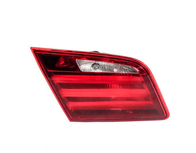 Thumbnail 4: 2011-2013 BMW 528i 535i 550i M5 (F10) LEFT REAR TRUNK LID TAILLIGHT LIGHT LAMP