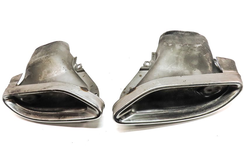 Thumbnail 2: 2016 MERCEDES C300 (W205) 2.0L (274.920) REAR EXHAUST MUFFLER TIP SET/2