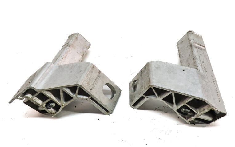 Thumbnail 5: 2016 MERCEDES C300 (W205) 2.0L (274.920) ENGINE RADIATOR SUPPORT MOUNT SET/2