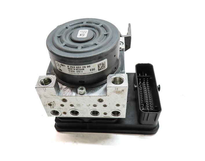 Thumbnail 2: 2016 MERCEDES C300 C450 (W205) SEDAN ANTI LOCK ABS BRAKE PUMP w/ MODULE