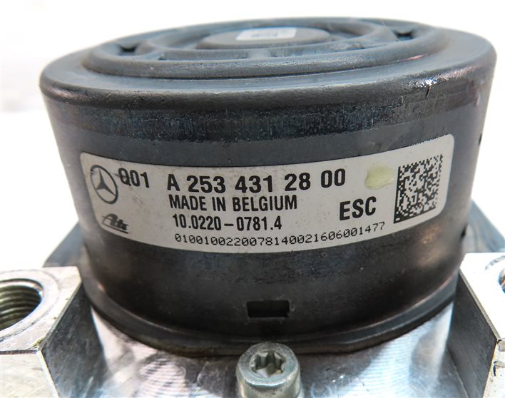Thumbnail 8: 2016 MERCEDES C300 C450 (W205) SEDAN ANTI LOCK ABS BRAKE PUMP w/ MODULE