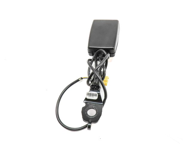 Thumbnail 3: 15-21 MERCEDES C GLC (W205 X253) FRONT RIGHT PASSENGER SEATBELT RECEIVER (BLACK)