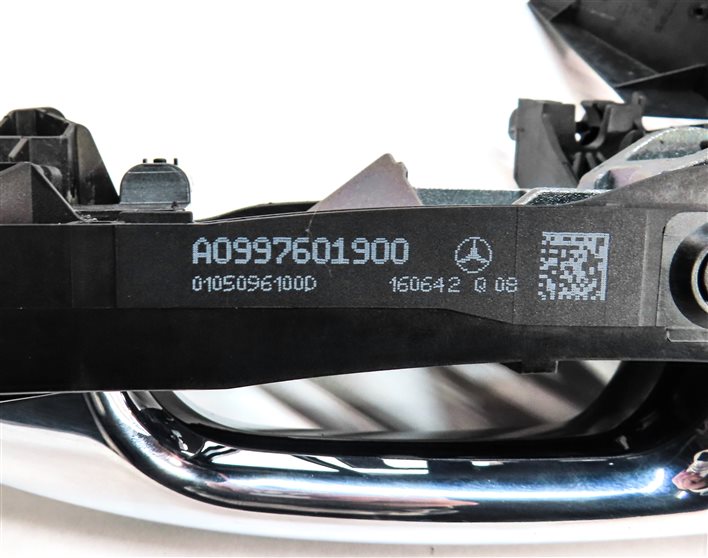 Thumbnail 6: 15-17 MERCEDES C300 C350 C400 C450 W205 DRIVER KEYLESS DOOR HANDLE (Blue)