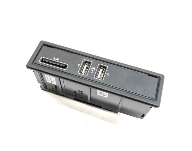 Thumbnail 1: 2016 MERCEDES C300 (W205) USB SD MEDIA JACK OUTLET PORT PANEL w/ SD CARD