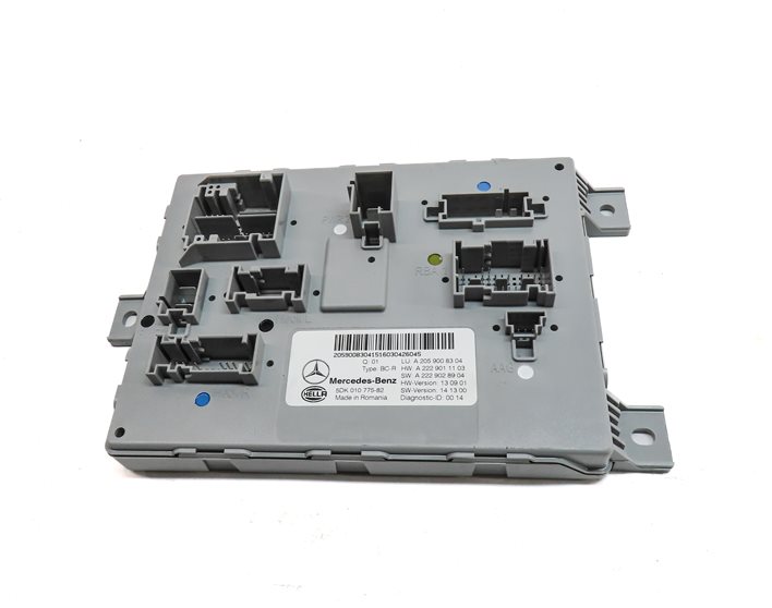 Thumbnail 2: 15-16 MERCEDES C300 C350 C400 C450 (W205) REAR SIGNAL ACQUISITON CONTROL MODULE