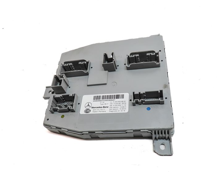 Thumbnail 2: 15-19 MERCEDES C300 C350 C400 C450 GLC300 FRONT SIGNAL ACQUISITON CONTROL MODULE