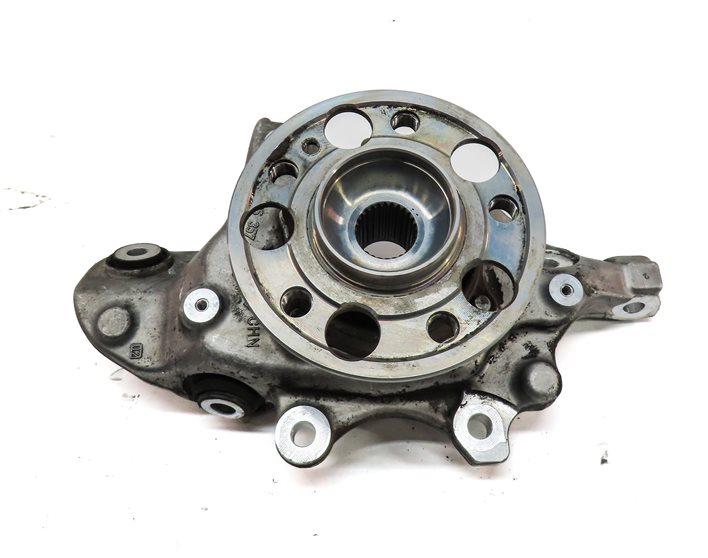 Thumbnail 5: 2015-2021 MERCEDES C300 C350 C400 (W205) SEDAN LEFT REAR SPINDLE KNUCKLE HUB