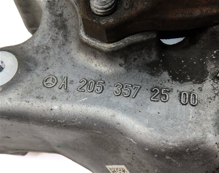 Thumbnail 6: 2015-2021 MERCEDES C300 C350 C400 (W205) SEDAN LEFT REAR SPINDLE KNUCKLE HUB