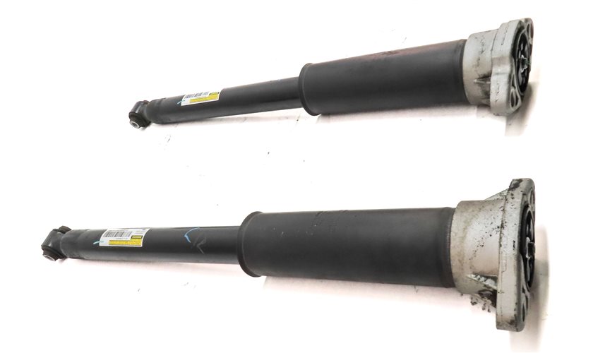 Thumbnail 6: 16 MERCEDES C300 (W205) REAR LEFT & RIGHT STANDARD SUSPENSION SHOCK STRUT SET/2