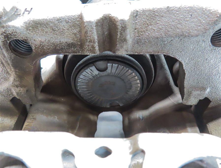 Thumbnail 8: 15-21 MERCEDES C-CLASS (W205) REAR LEFT BRAKE CALIPER w/ PARKING BRAKE ACTUATOR