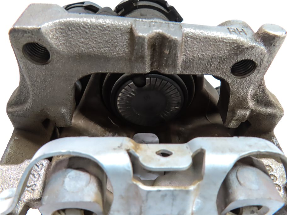 Thumbnail 8: 15-21 MERCEDES C-CLASS (W205) REAR RIGHT BRAKE CALIPER w/ PARKING BRAKE ACTUATOR