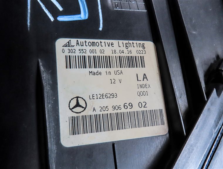 Thumbnail 7: 15-18 MERCEDES C CLASS (W205) LEFT DRIVER HEADLIGHT HEAD LIGHT LAMP (HALOGEN)