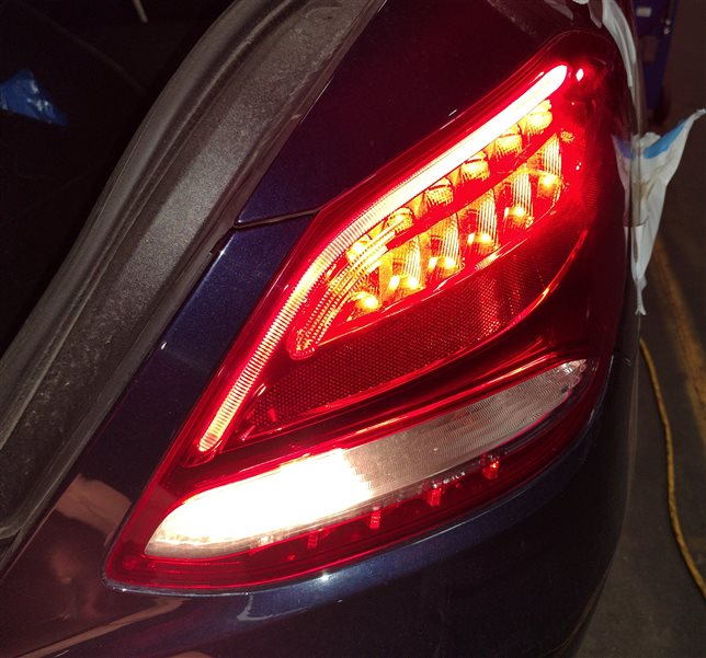 Thumbnail 2: 15-17 MERCEDES C-CLASS (W205) REAR RIGHT INCANDESCENT TAILLIGHT BRAKE LIGHT LAMP