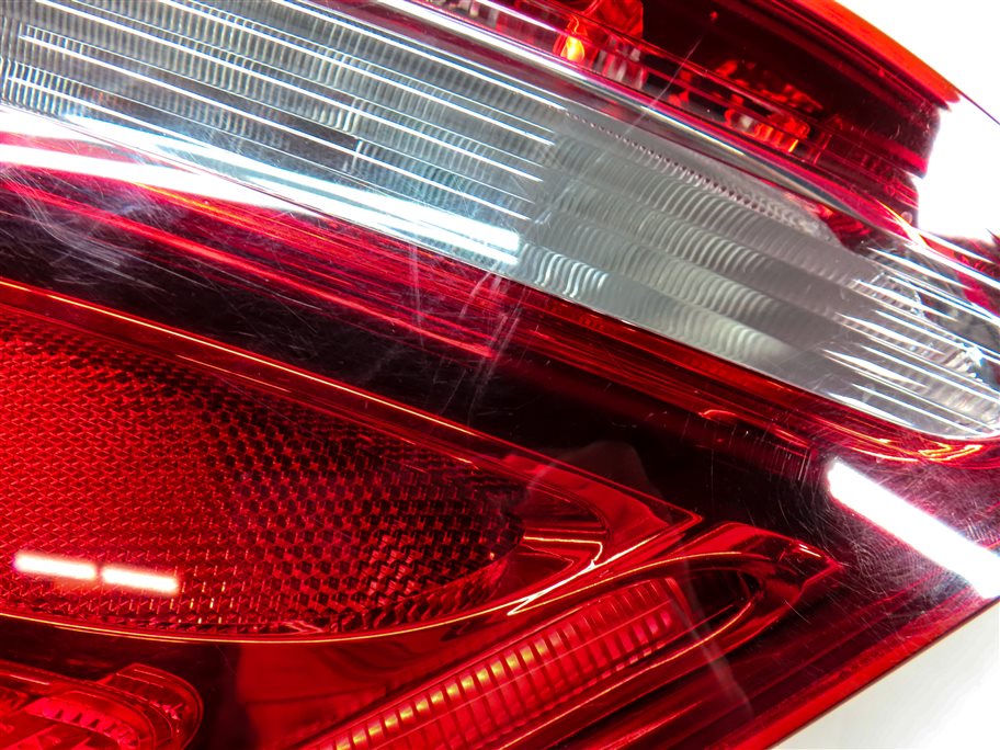 Thumbnail 7: 15-17 MERCEDES C-CLASS (W205) REAR RIGHT INCANDESCENT TAILLIGHT BRAKE LIGHT LAMP