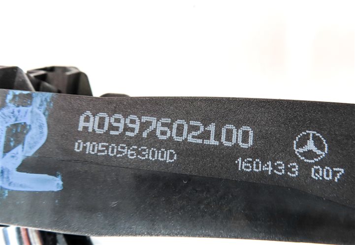 Thumbnail 6: 15-17 MERCEDES C300 C350 C400 C450 W205 LEFT REAR KEYLESS DOOR HANDLE (Blue)