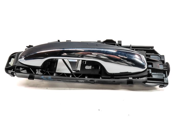 Thumbnail 2: 15-17 MERCEDES C S CLASS (W205 W222) FRONT RIGHT KEYLESS GO DOOR HANDLE (Blue)
