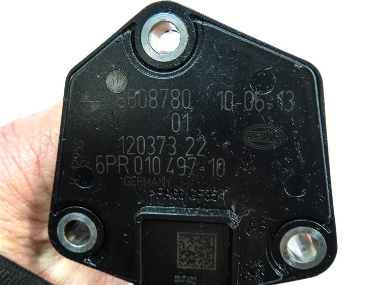 Thumbnail 4: 2014 BMW 640I CONVERTIBLE (F12) 3.0L (N55) ENGINE MOTOR OIL FLUID LEVEL SENSOR