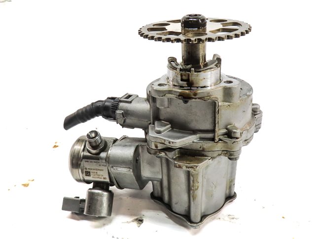 Thumbnail 5: 2014 BMW 640I (F12) 3.0L (N55) BRAKE VACUUM PUMP w/ HIGH PRESSURE FUEL PUMP