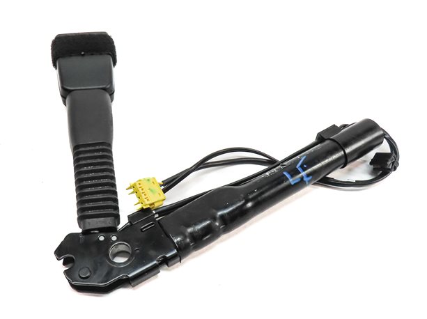 Thumbnail 3: 12-19 BMW 4 6 SERIES M4 M6 (F06 F12 F13 F32) LEFT FRONT DRIVER SEATBELT RECEIVER