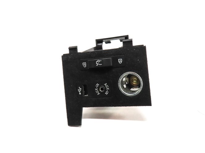 Thumbnail 2: 14 BMW 640I CONVERTIBLE F12 12V POWER SOCKET AUX IN USB JACK TRUNK RELEASE PANEL
