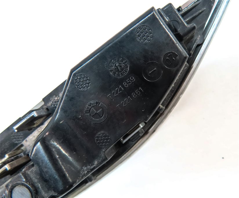 Thumbnail 6: 2012-2015 BMW 640i 650i (F06 F12 F13) LEFT DRIVER FENDER SIGNAL MARKER LIGHT