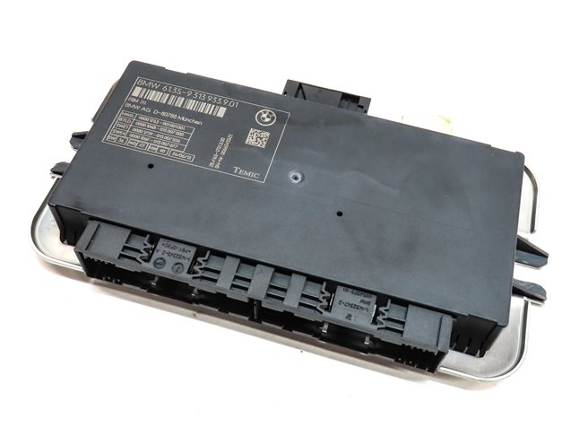 10-17 BMW 5 6 7 M5 X3 X4 (F06 F10 F12 F25 F26) FRM III BODY LIGHT CONTROL MODULE