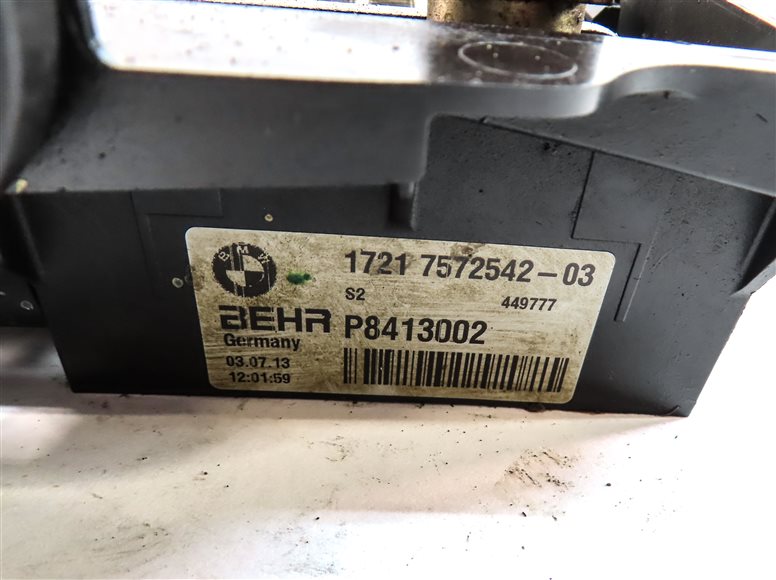 Thumbnail 8: 10-19 BMW 535i 550i 640i 740i 750i 760i (F01 F07 F10) ENGINE OIL COOLER RADIATOR