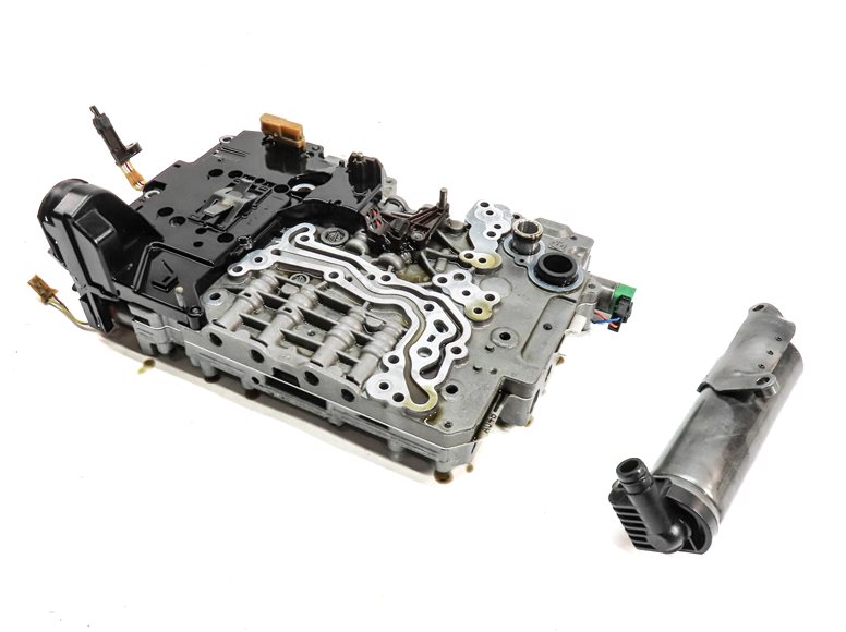 2013-2015 BMW 640i (F06 F12 F13) 3.0L 8HP45Z AUTOMATIC TRANSMISSION VALVE BODY