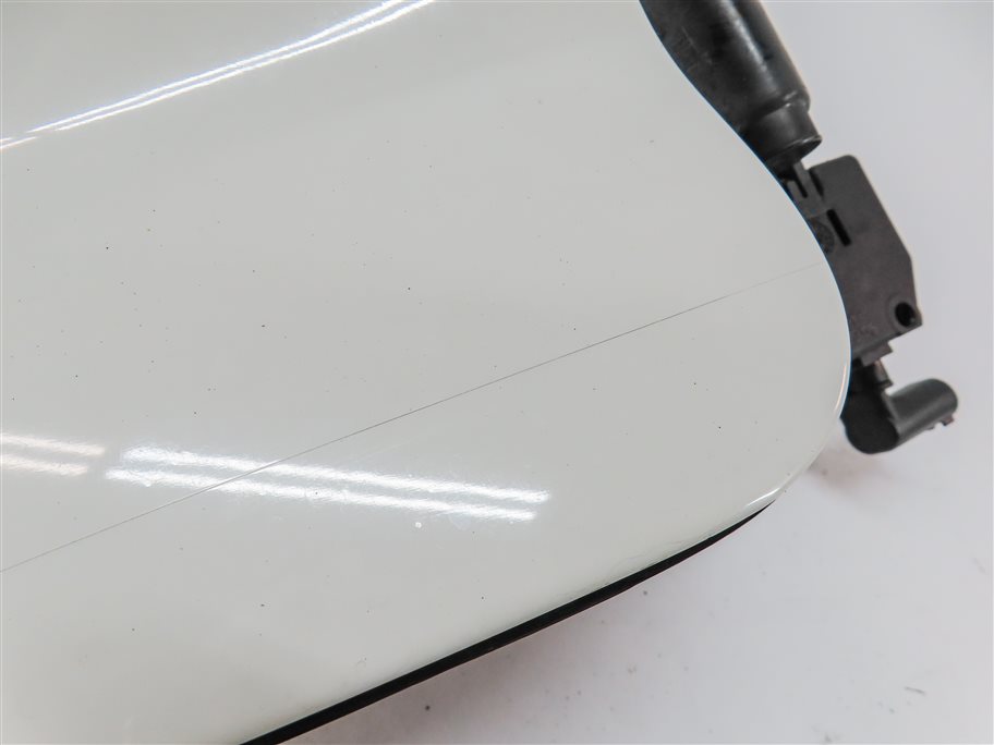 Thumbnail 10: 12-18 BMW 640i 650i M6 F12 F06 COUPE CONVERTIBLE REAR FUEL TANK DOOR LID (White)