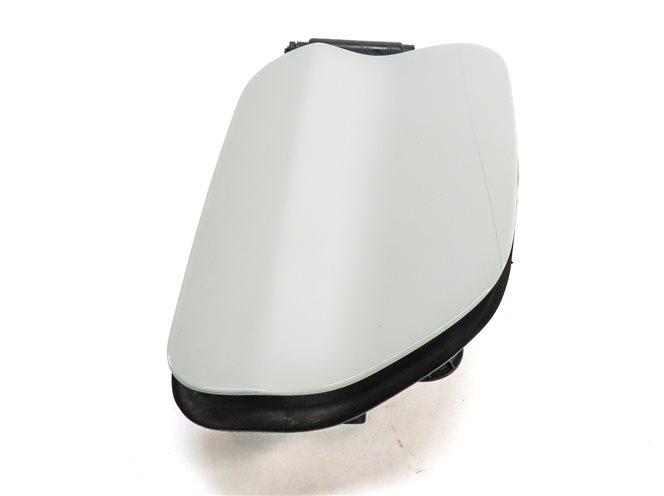 Thumbnail 3: 12-18 BMW 640i 650i M6 F12 F06 COUPE CONVERTIBLE REAR FUEL TANK DOOR LID (White)