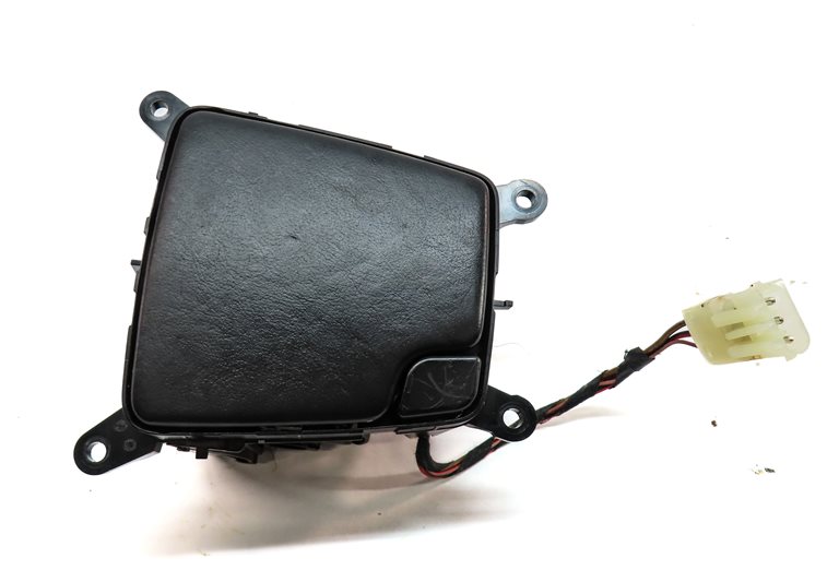 Thumbnail 3: 2014 BMW 640I CONVERTIBLE (F12) FRONT CENTER CONSOLE ASHTRAY w/ 12V SOCKET