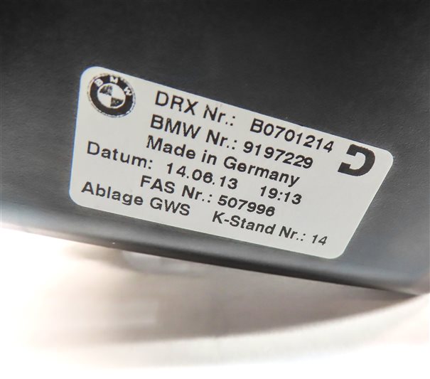 Thumbnail 6: 2014 BMW 640I CONVERTIBLE (F12) FRONT CENTER CONSOLE ASHTRAY w/ 12V SOCKET
