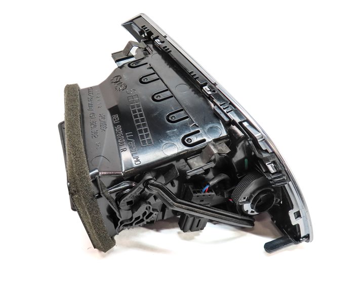 Thumbnail 3: 2013 AUDI A6 (C7 4G) FRONT RIGHT PASSENGER DASH HEAT AIR AC HVAC VENT (Black)