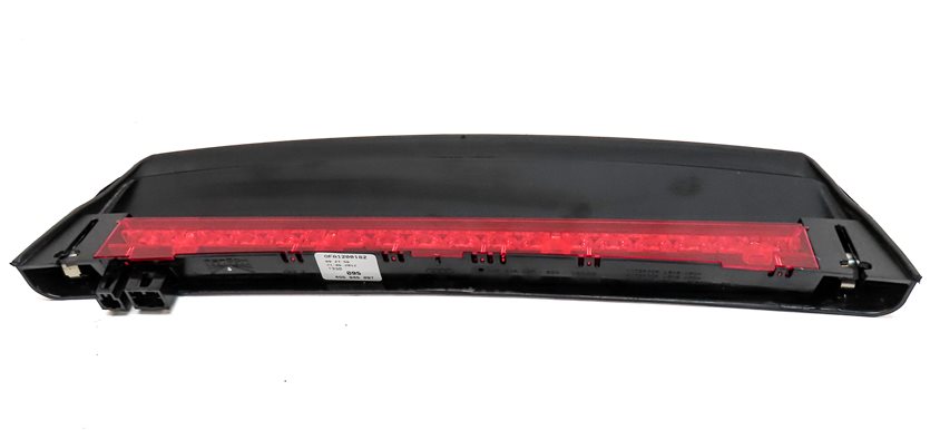 Thumbnail 3: 2013 AUDI A6 (C7 4G) REAR UPPER WINDOW THIRD 3RD BRAKE STOP LIGHT LAMP