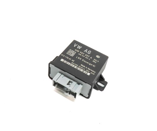 2013 AUDI A6 (C7) XENON HEADLIGHT RANGE CONTROL MODULE 4H0907357B