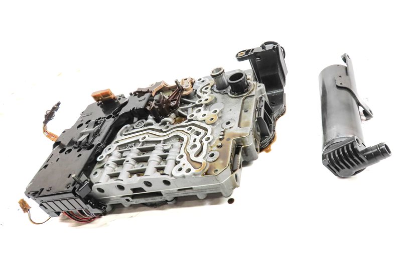 Thumbnail 2: 13-15 AUDI A6 A7 (C7 4G8) 3.0L AWD AUTO TRANSMISSION VALVE BODY w/HYDRAULIC PUMP