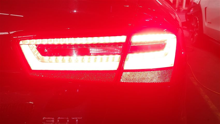 Thumbnail 2: 2012-2015 AUDI A6 S6 (C7) RIGHT PASSENGER TRUNK INNER TAILLIGHT LIGHT LAMP (LED)