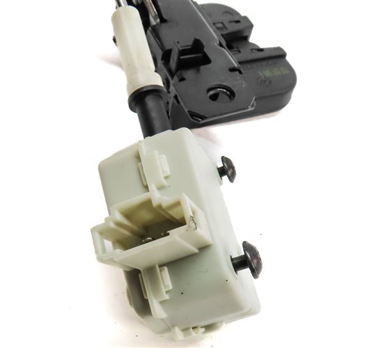 Thumbnail 6: 2008 PORSCHE CAYENNE (957) REAR TRUNK LOCK LATCH ACTUATOR STRIKER PLATE