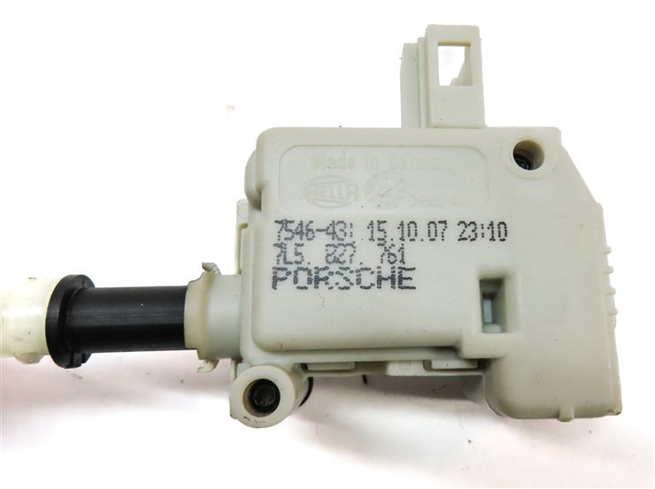 Thumbnail 9: 2008 PORSCHE CAYENNE (957) REAR TRUNK LOCK LATCH ACTUATOR STRIKER PLATE